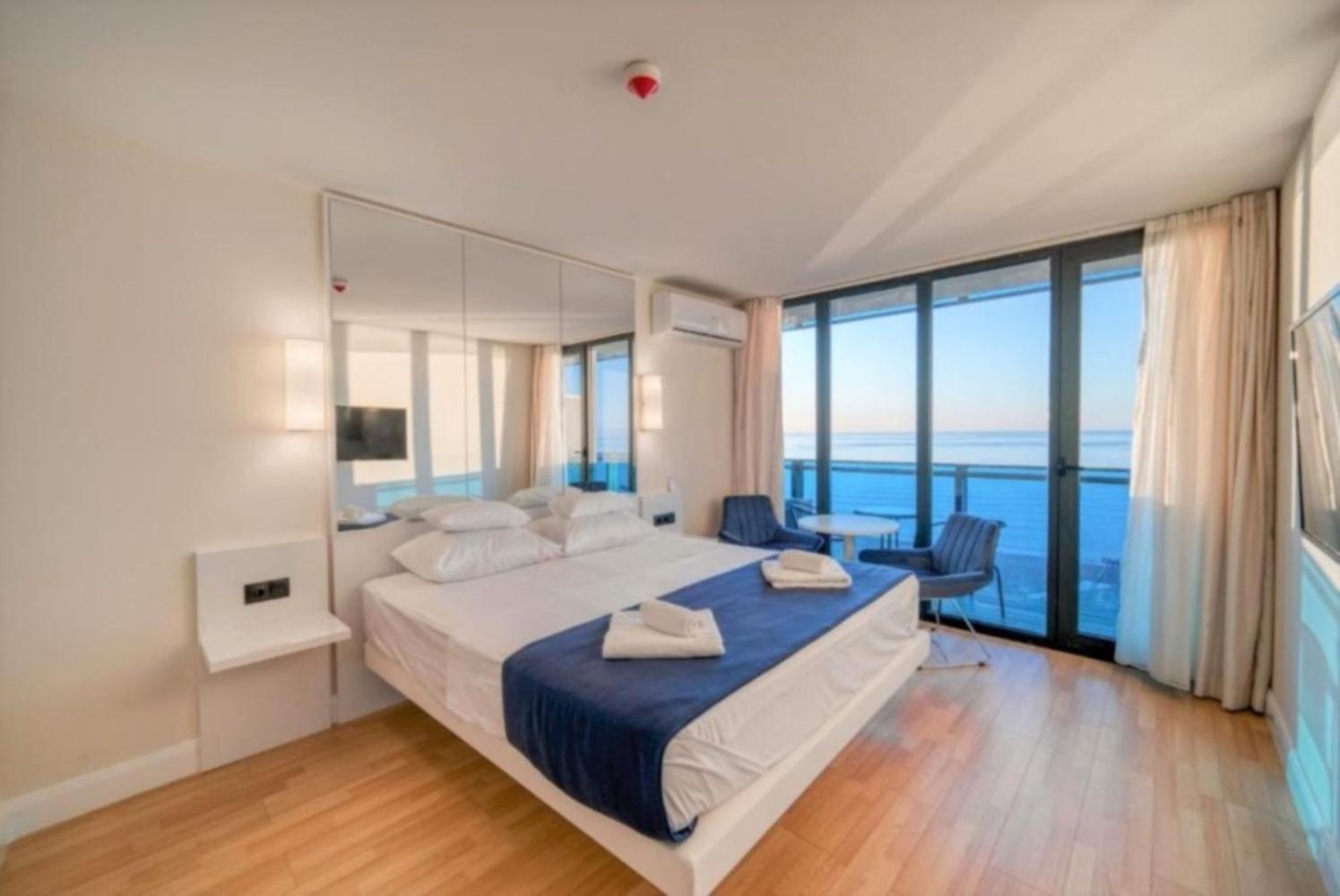 Panorama Black Sea View & Aparthotel Batumi Eksteriør bilde
